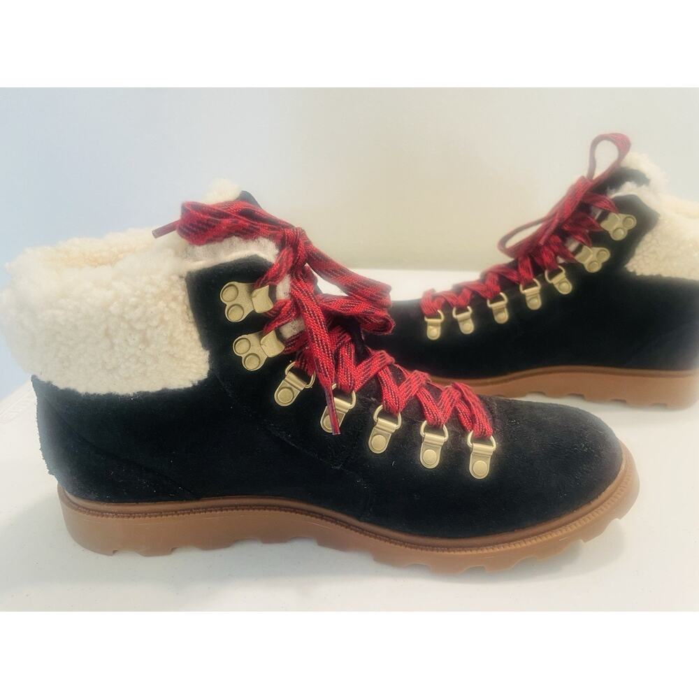 Sorel Black and Burgundy Winter Boots - Picture 6 of 14